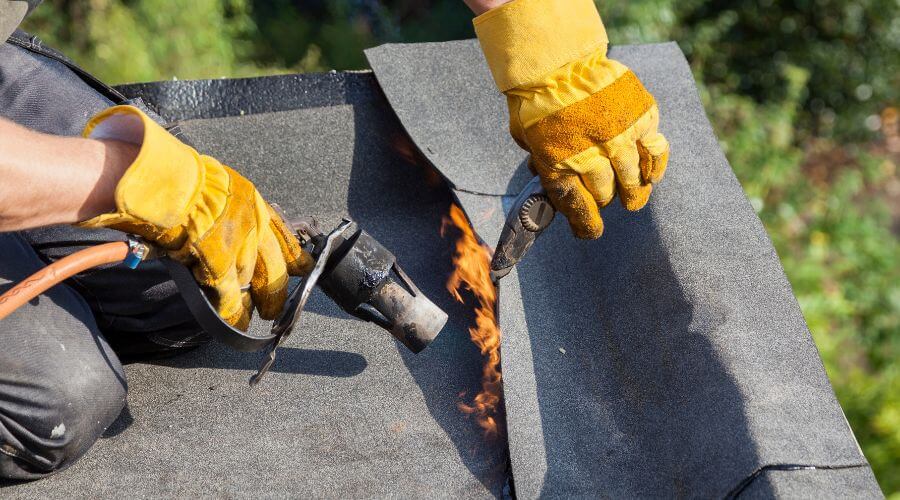 Expert Emergency Roof Repairs services in Christopher, IL